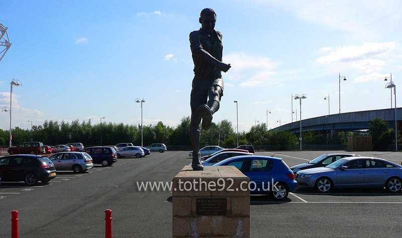 Wilf Mannion Statue, Riverside Stadium, Middlesbrough FC